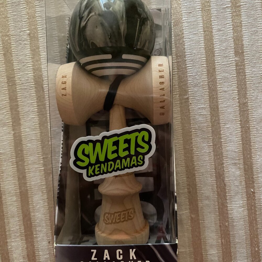 ZACK GALLAGHER-PRO -BOOST-CUSHION SWEETS KENDAMA (NEW)